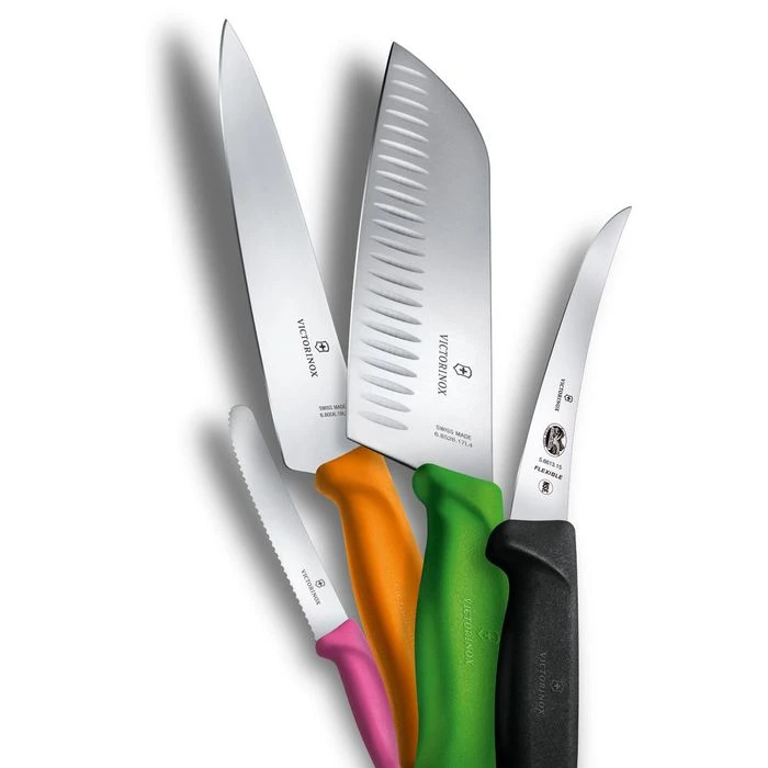 Victorinox Santokumesser Swiss Classic 6852617L4B, 17cm Klinge, Edelstahl, Mit Kullenschliff, Grün 6 Victorinox Santokumesser Swiss Classic 6852617L4B, 17cm Klinge, Edelstahl, Mit Kullenschliff, Grün – Bild 4