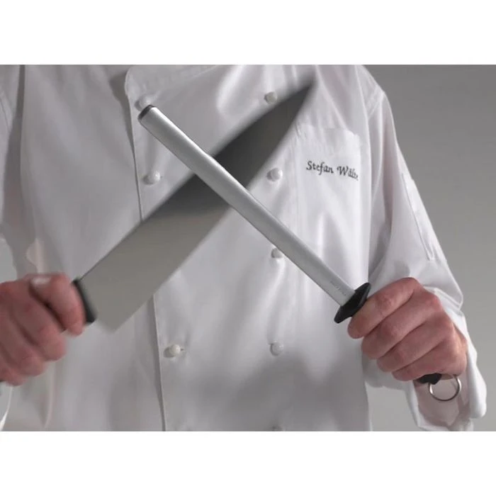 Victorinox Wetzstahl 7.8313, 23cm, Für Messer, Mit Diamantbeschichtung 4 Victorinox Wetzstahl 7.8313, 23cm, Für Messer, Mit Diamantbeschichtung – Bild 2