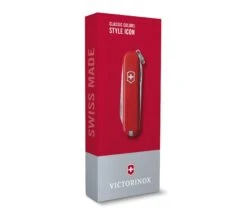 Victorinox 0.6223.G Classic SD Colors Style Icon -Knife Stock b8a3d1c531ac8f3ef1810d29c0d3890b