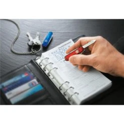 Victorinox Taschenmesser Signature, 0.6225.T, Rot Transparent, 8 Funktionen -Knife Stock bb4483a37fb400eb873987f24c7ecbc2243fb8fd taschenmesser victorinox signature 0.6225.t