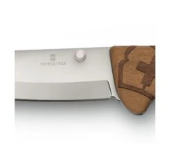VICTORINOX Evoke Wood, Walnut 0.9415.D630 15 VICTORINOX Evoke Wood, Walnut 0.9415.D630 -Knife Stock cf94d828bb7bc85278c5093967579483