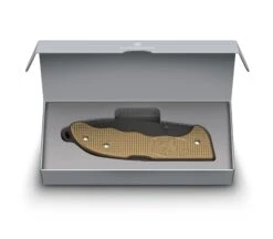 VICTORINOX Evoke BS Alox, Desert 0.9415.DS249 -Knife Stock db9e1585e17ba80bce930666270dc1ac